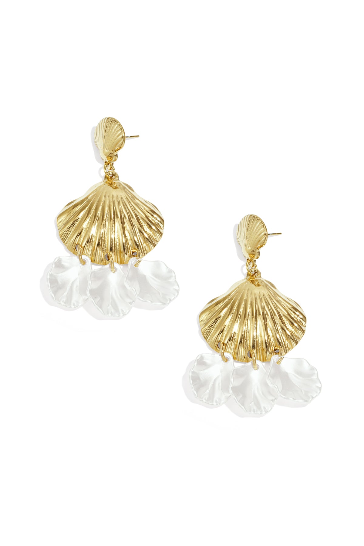 Earrings with shells and mother of pearl