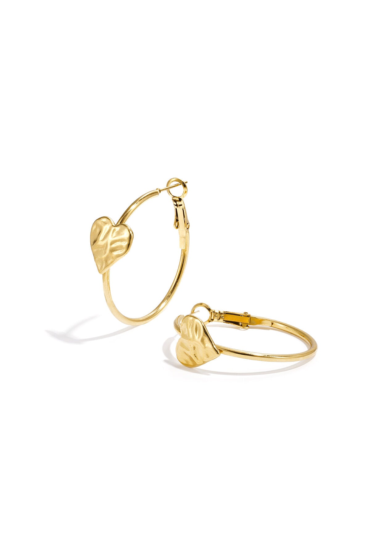 Hoop earrings with heart